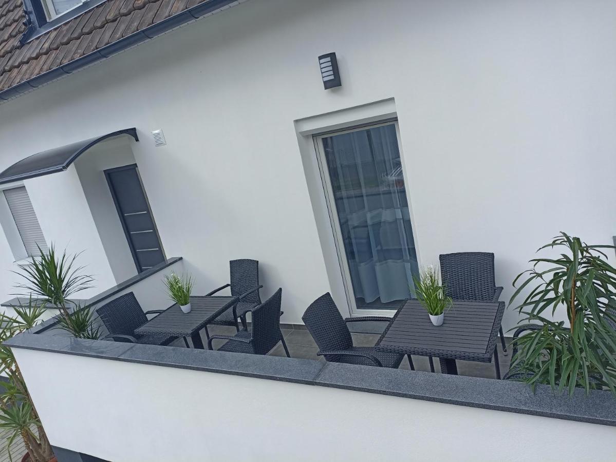 Ebs Paradies Rheinhausen Exterior photo